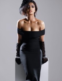 Playful escort Sabrina showing off her gorgeous natural features