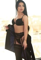 Elegant companion Pearl available for incall appointments in London tt