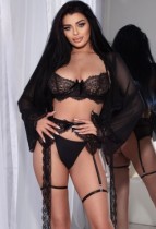 Brazilian escort Porsha showing off her sexy physique from behind tt