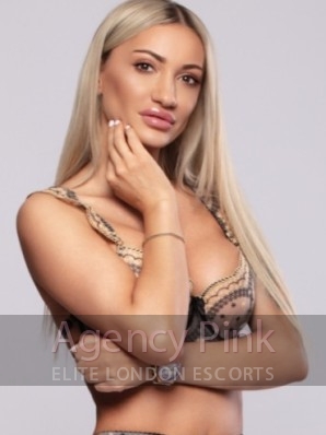 Blonde call-girl Faye is super hot with her tightly toned body and tanned skin Picture 2