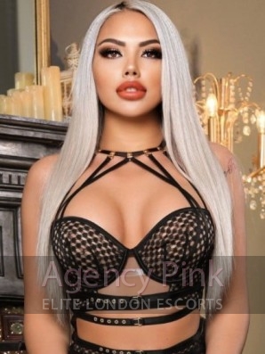 Amira Picture 3