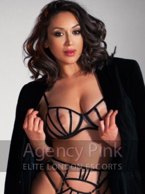One of the best London escorts with her amazing figure and model looks Picture 1