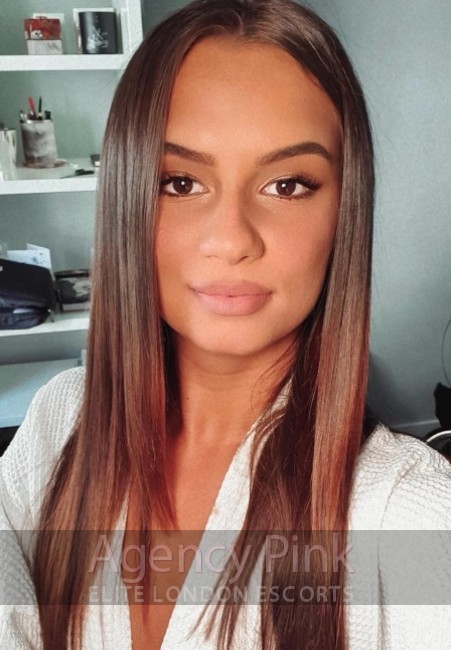 Missy escort selfie picture