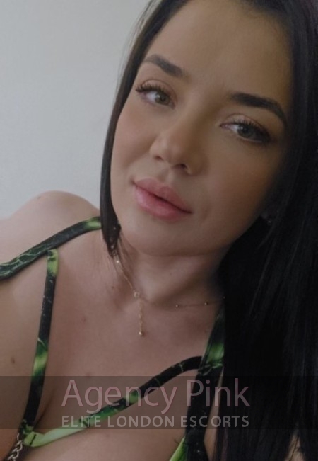 Our naughty escort Jamilia is looking ready to have fun in this selfie image