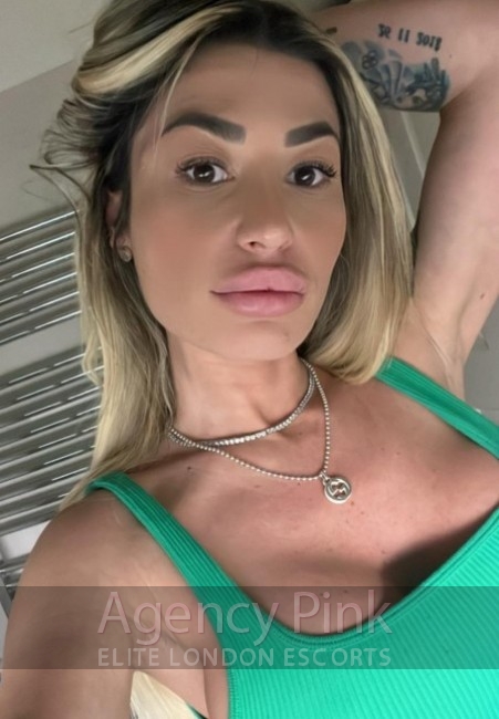 Genevieve in her escort selfie picture for Agency Pink gallery